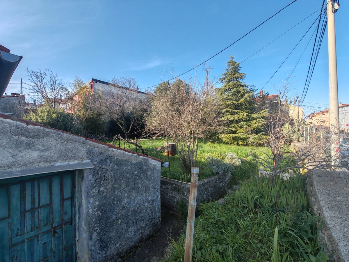Gradbeno zemljišče Pula, Šijana 620 m2