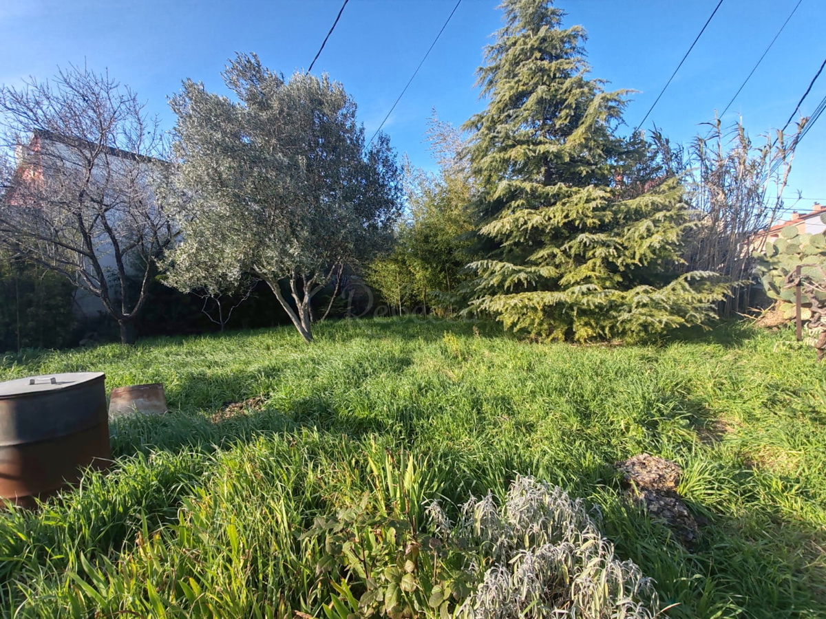 Gradbeno zemljišče Pula, Šijana 620 m2