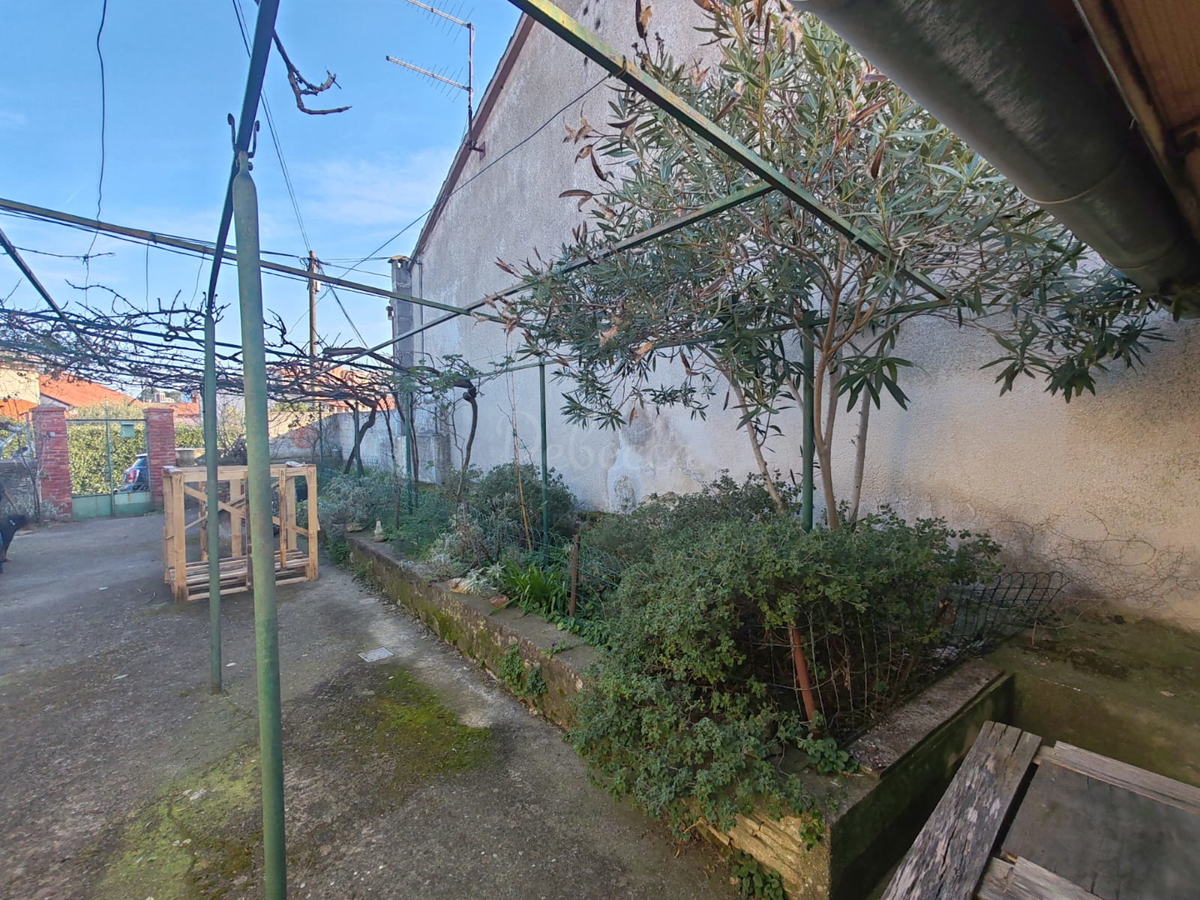 Gradbeno zemljišče Pula, Šijana 620 m2
