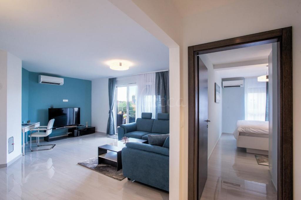 Stanovanje 55 m2, dvigalo, parkirišče, mestno središče, Pula