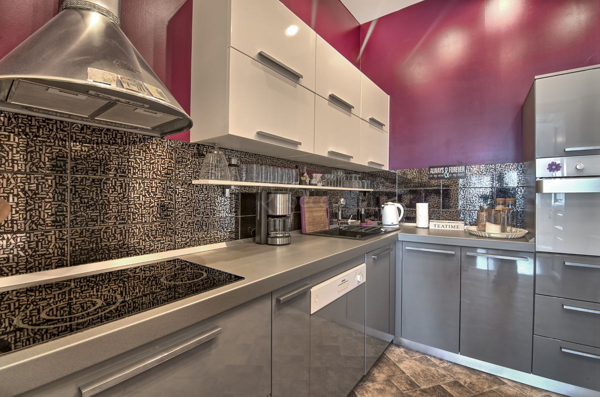 Pula: Edinstven apartma na rivi s pogledom na marino