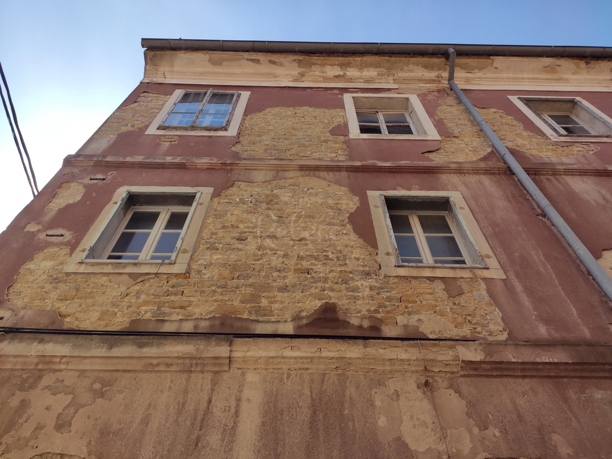 Motovun, kamnita hiša 550 m2