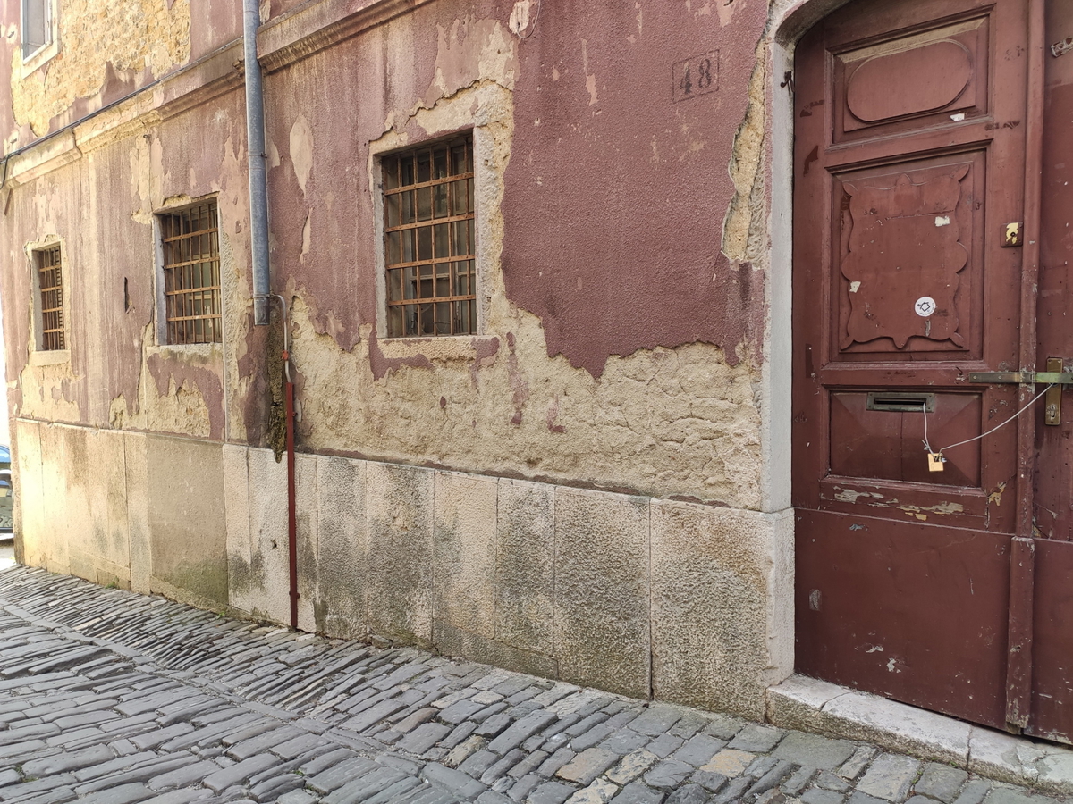 Motovun, kamnita hiša 550 m2