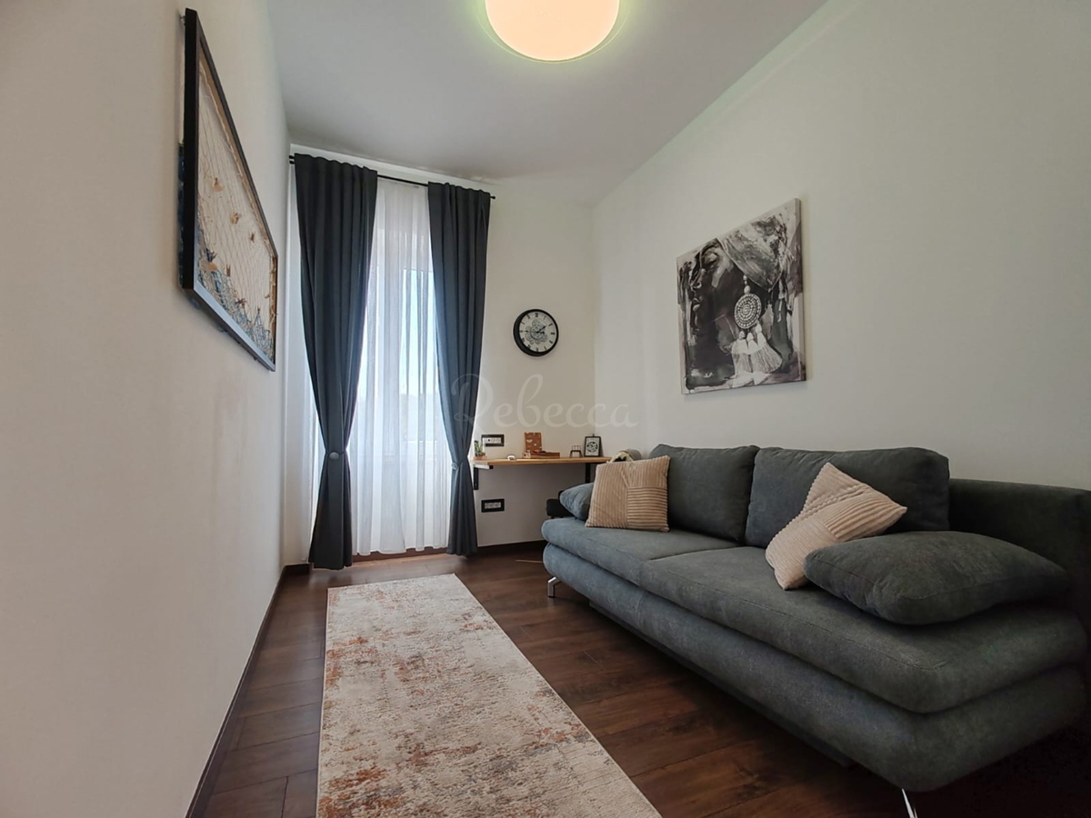 Moderen renoviran stan 62,5 m² v središču Pule, blizu Arene