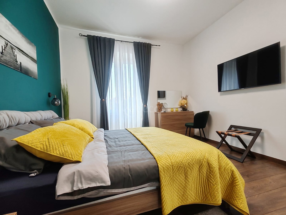 Moderen renoviran stan 62,5 m² v središču Pule, blizu Arene
