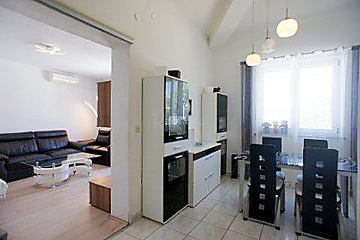 Premantura: Apartma, 69 m2, terasa