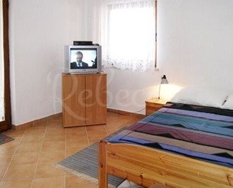 Vir, hiša s 4 apartmaji (399m2), razgled, 1. vrsta do morja!!!