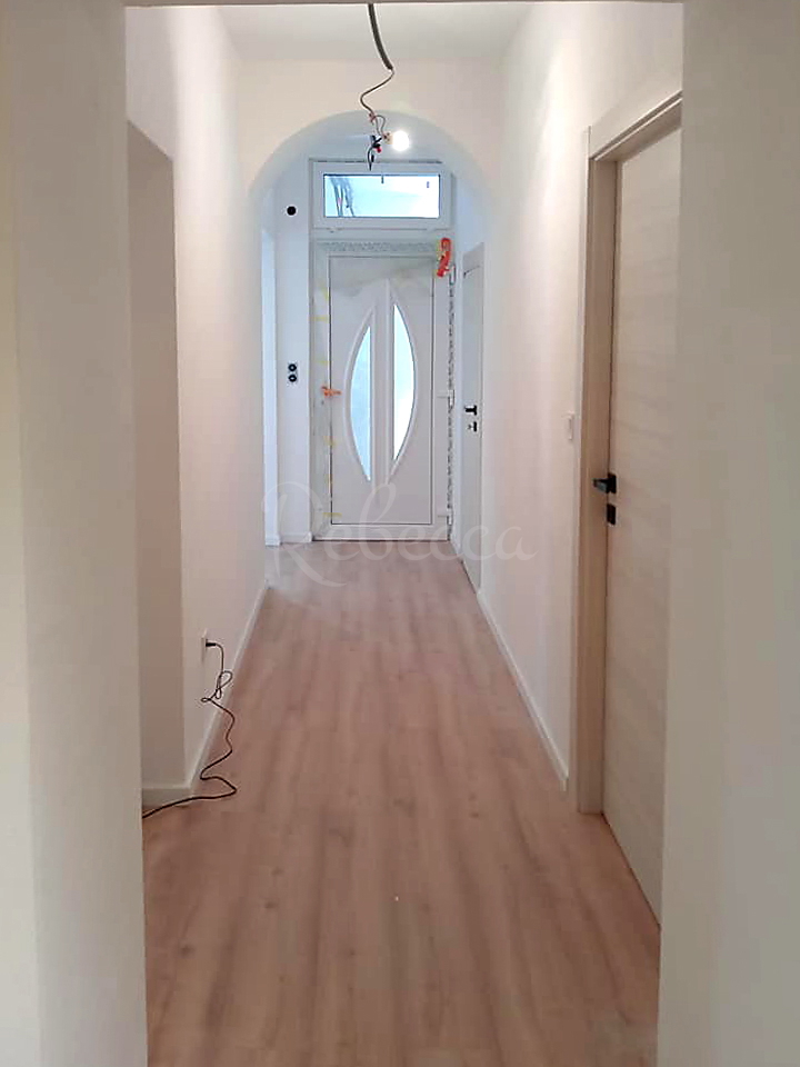 Pula, Stoja, stanovanje 72 m2, pritličje, popolnoma adaptirano