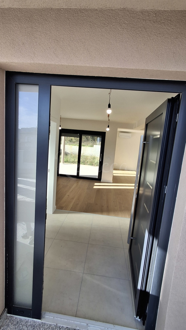Moderni apartmaji v novi stavbi v centru Labina