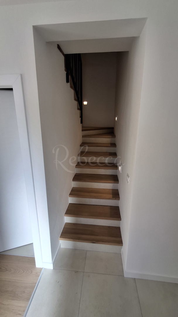 Moderni apartmaji v novi stavbi v centru Labina