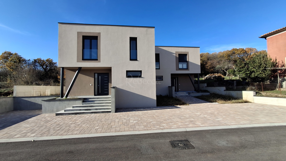 Moderni apartmaji v novi stavbi v centru Labina
