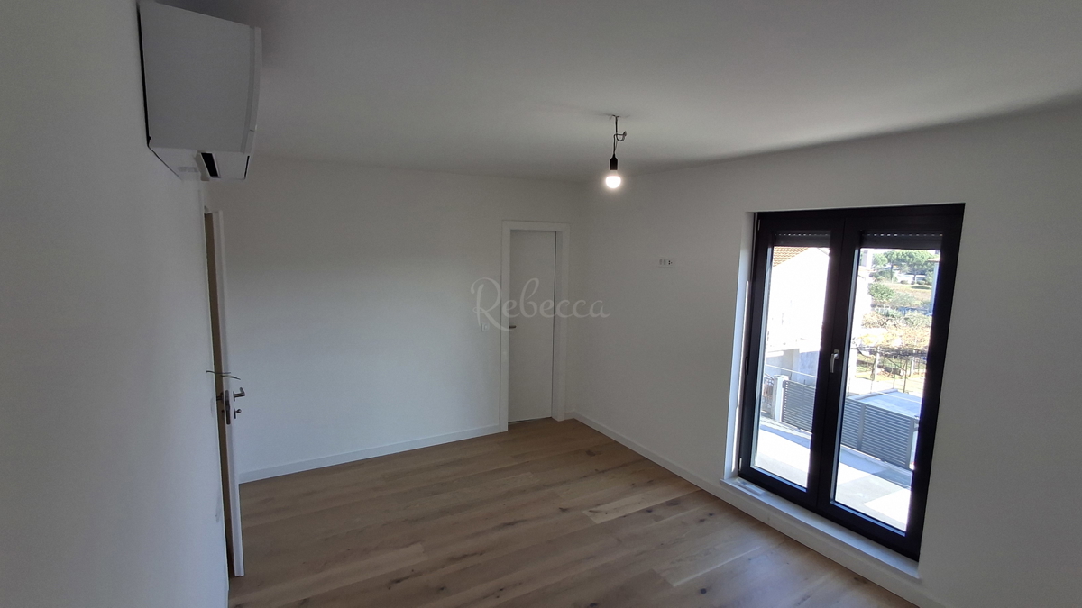 Moderni apartmaji v novi stavbi v centru Labina