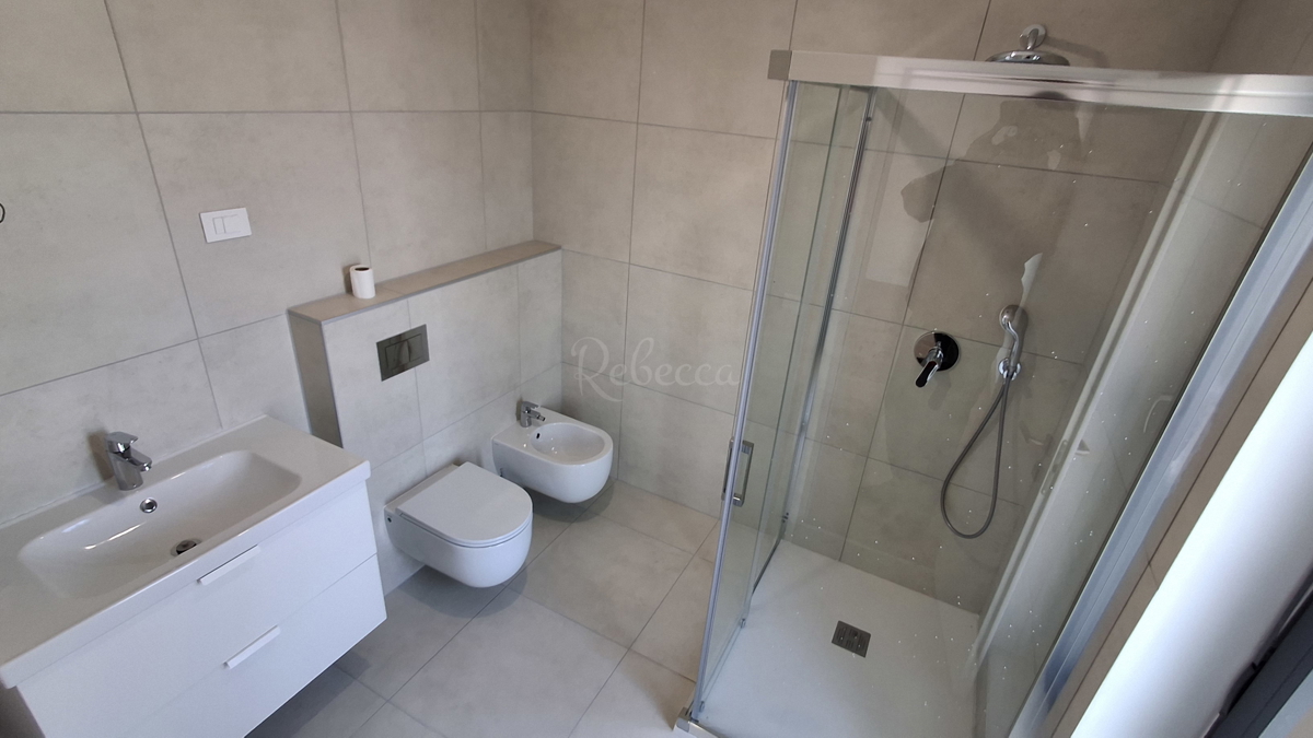 Moderni apartmaji v novi stavbi v centru Labina