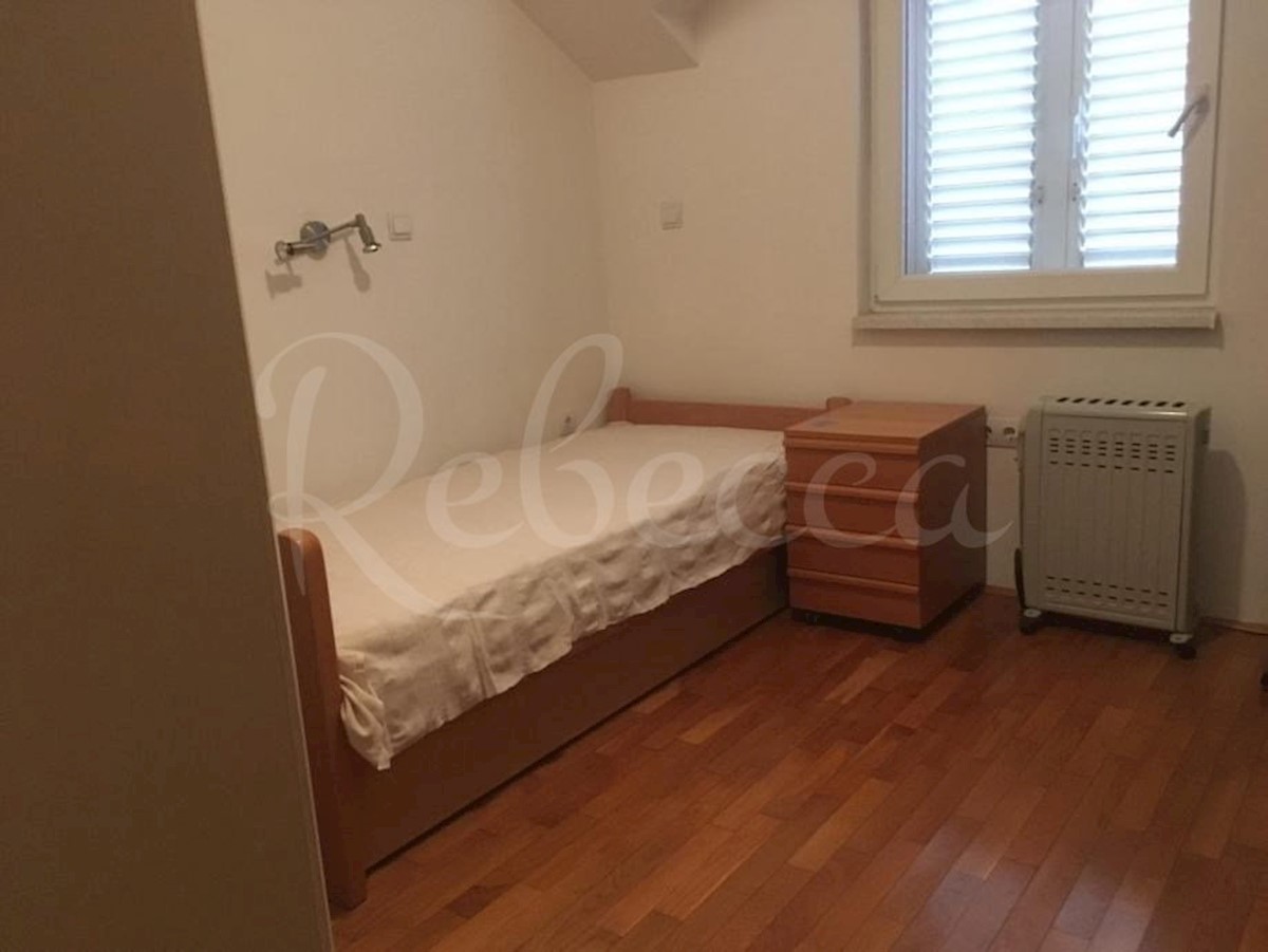 Zadar, Apartmaji - prostorno, trisobno stanovanje (74,50m2), RAZGLED! TOP LOKACIJA