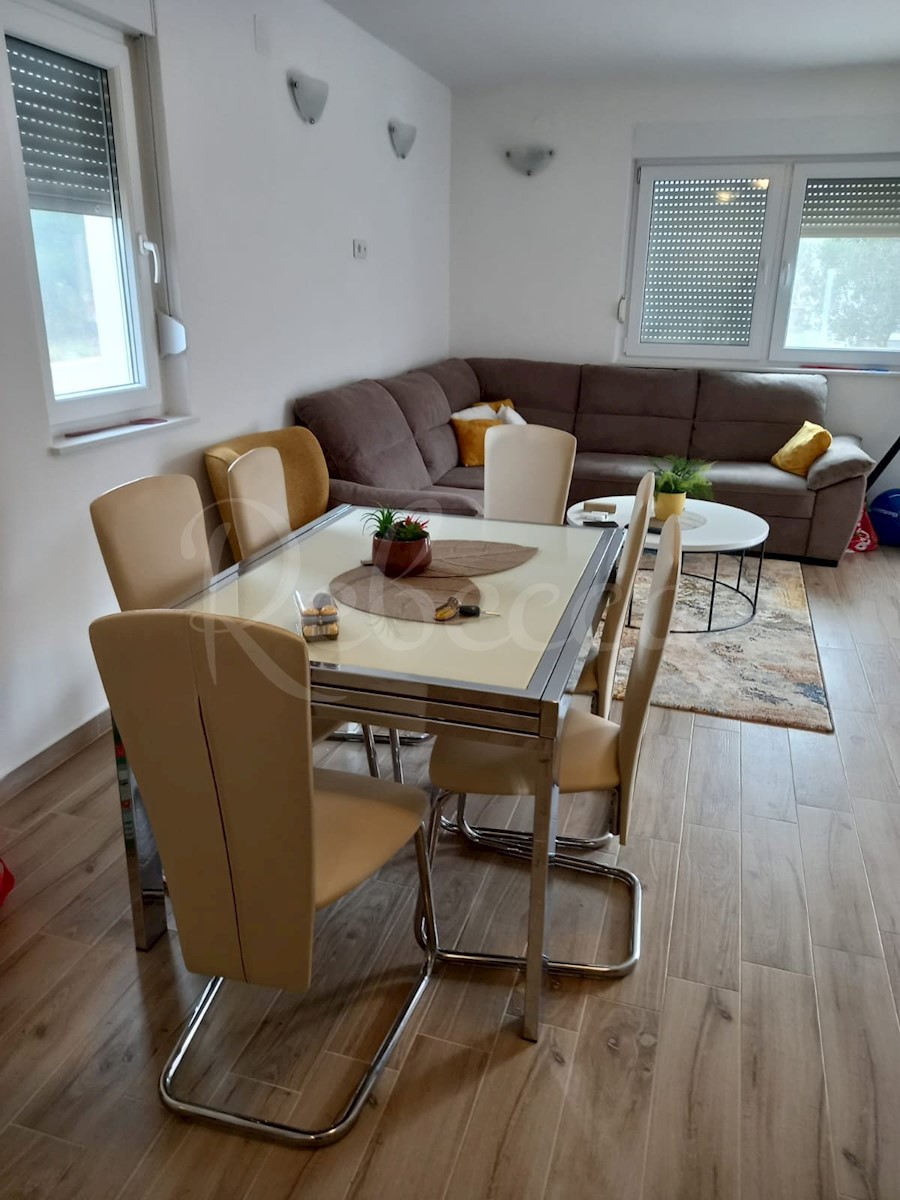 Vir, samostojna hiša (188m2) z 2 apartmajema, NOVOGRADNJA