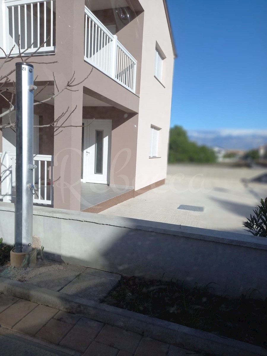 Vir, samostojna hiša (188m2) z 2 apartmajema, NOVOGRADNJA