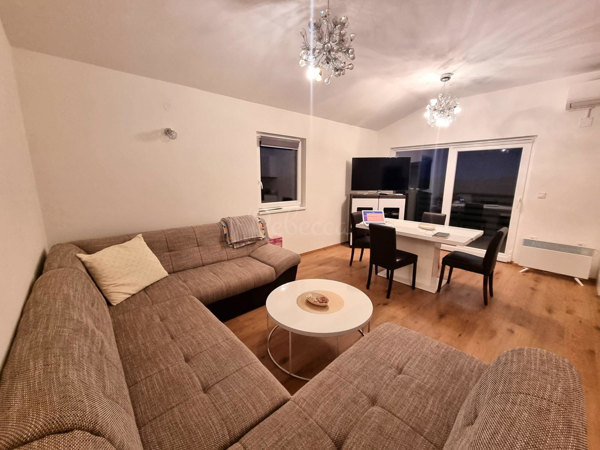 ISTRA, BRTONIGLA, STANOVANJE 84 M2, 2s+sb