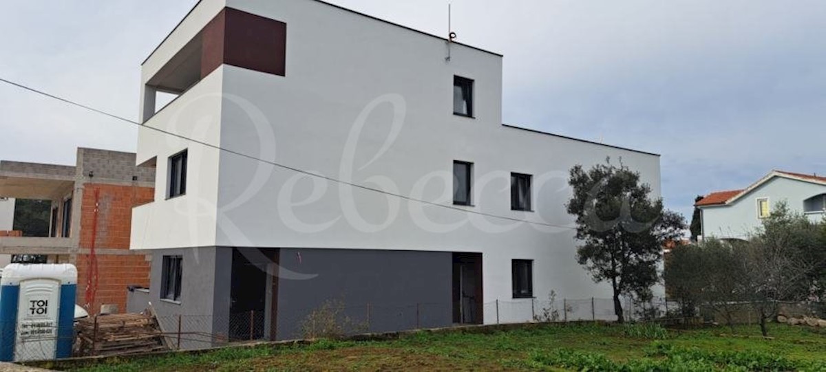 Vir, jug, dvoetažni apartma v 1. nadstropju (152,48m2), 150 m do morja, NOVOGRADNJA