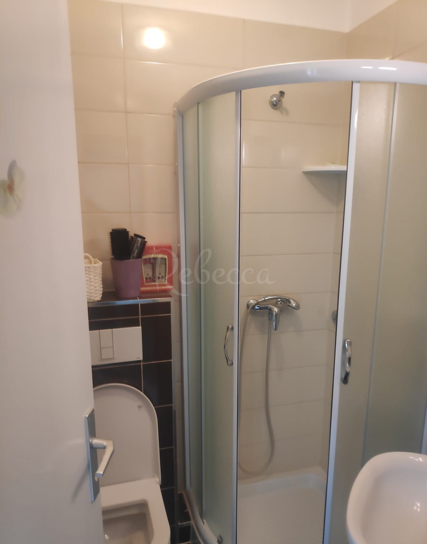 Apartmajska hiša, 500 m od morja, Medulin
