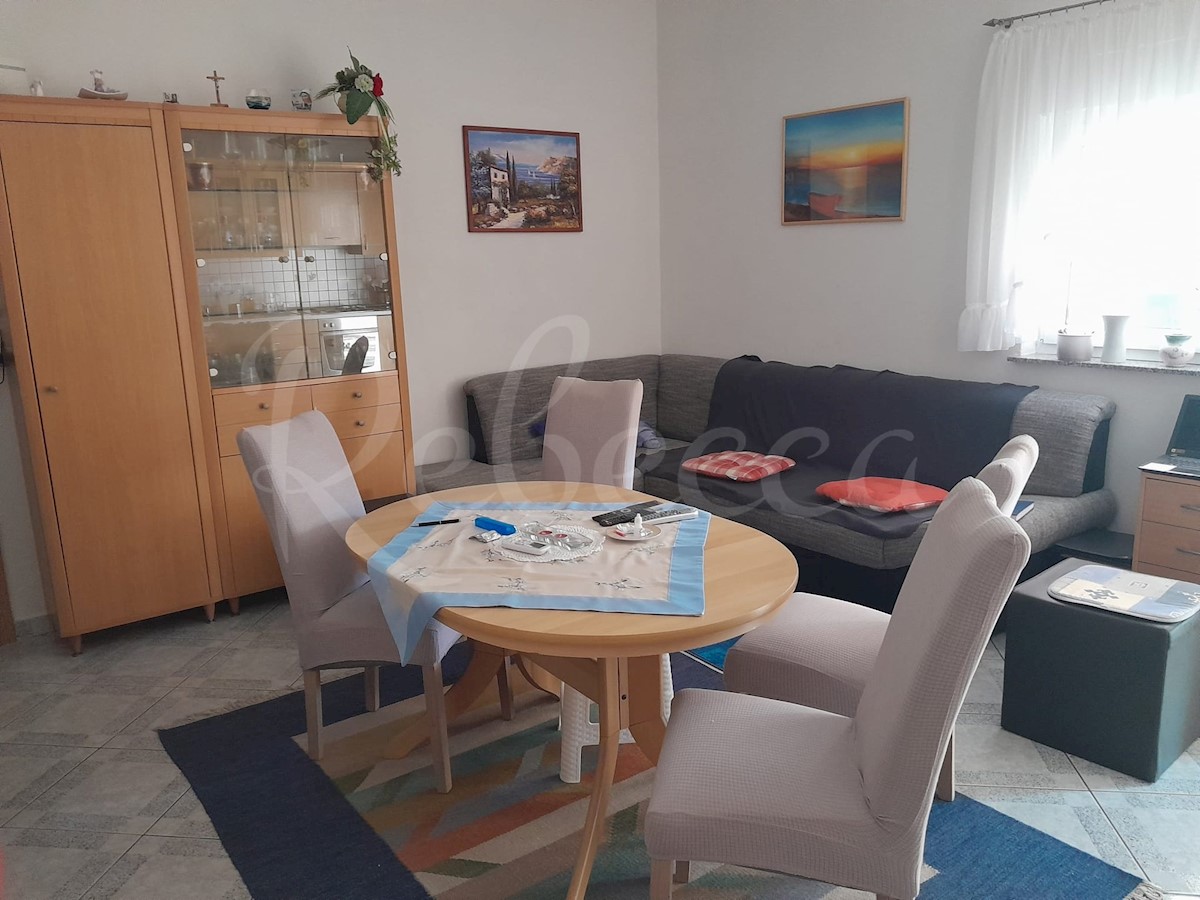 Zadar, Vir, lepa hiša, 2 apartmaja, garaža, 2. vrsta, morje 25m !!!