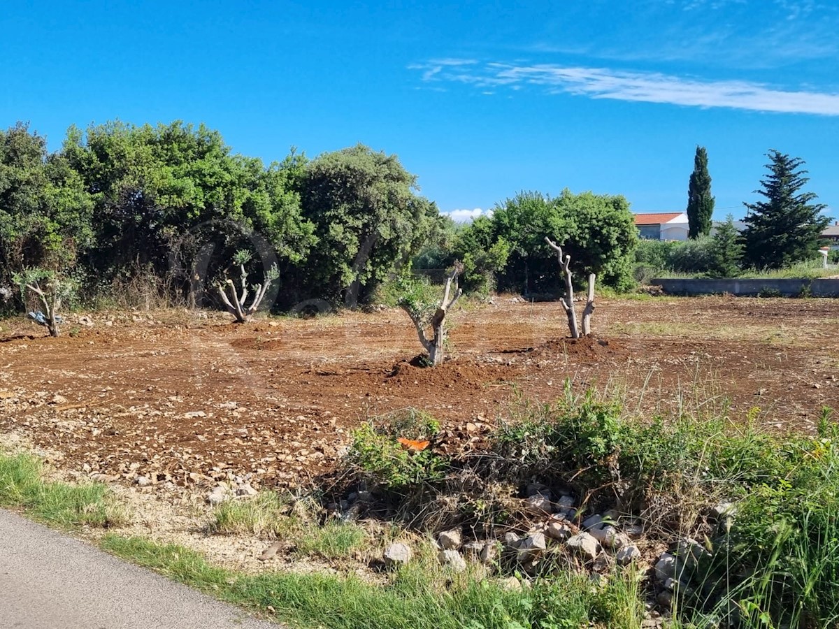 Zadar, Vrsi - gradbeno zemljišče (774m2) v centru, pogled na morje