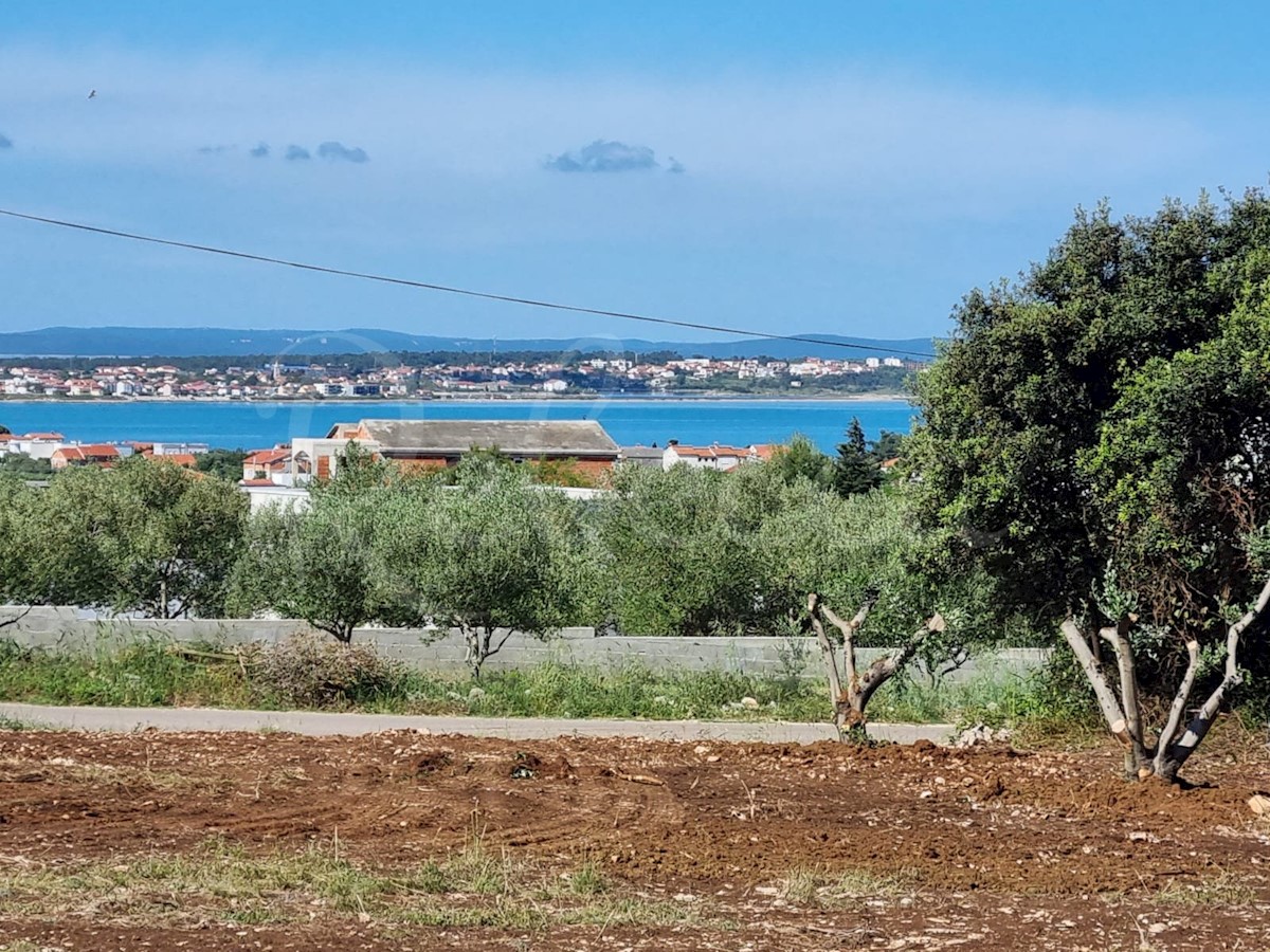 Zadar, Vrsi - gradbeno zemljišče (774m2) v centru, pogled na morje