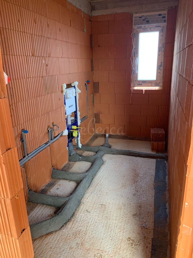 Hiša v izgradnji, 290 m2, bazen, okolica Štokovcev