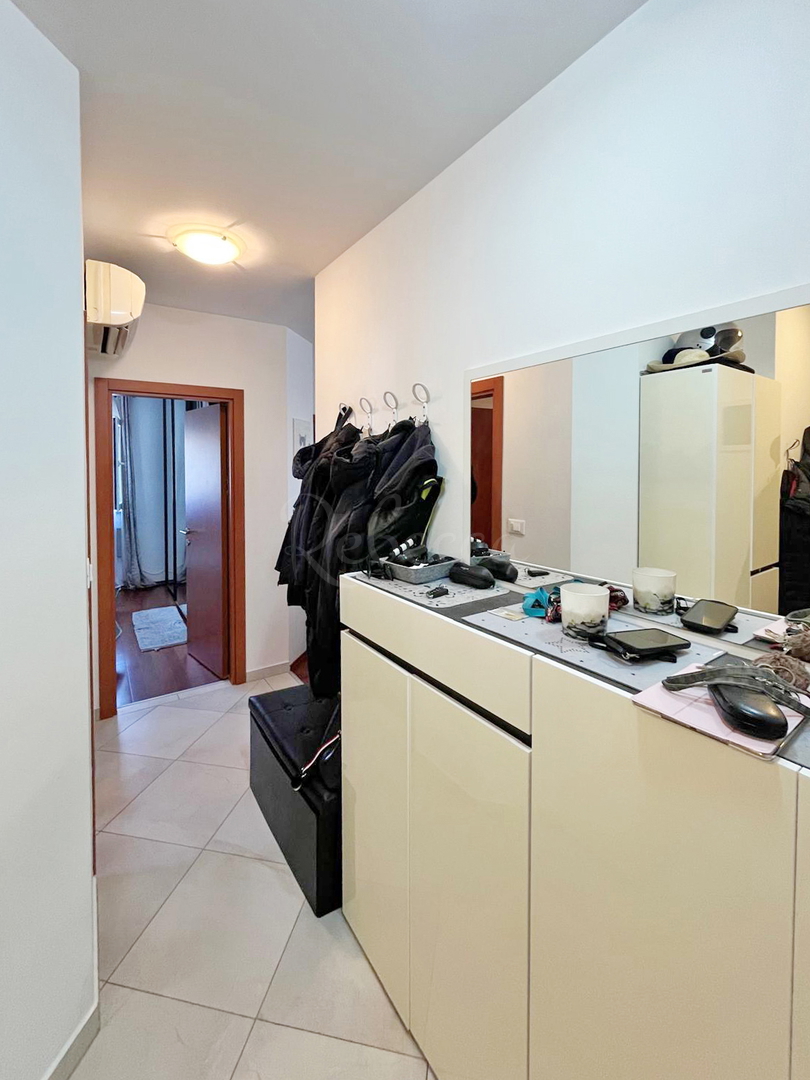 PRODAJA – Stanovanje 55 m², Pula (Medulinska) – opremljeno, balkon, parkirno mesto!