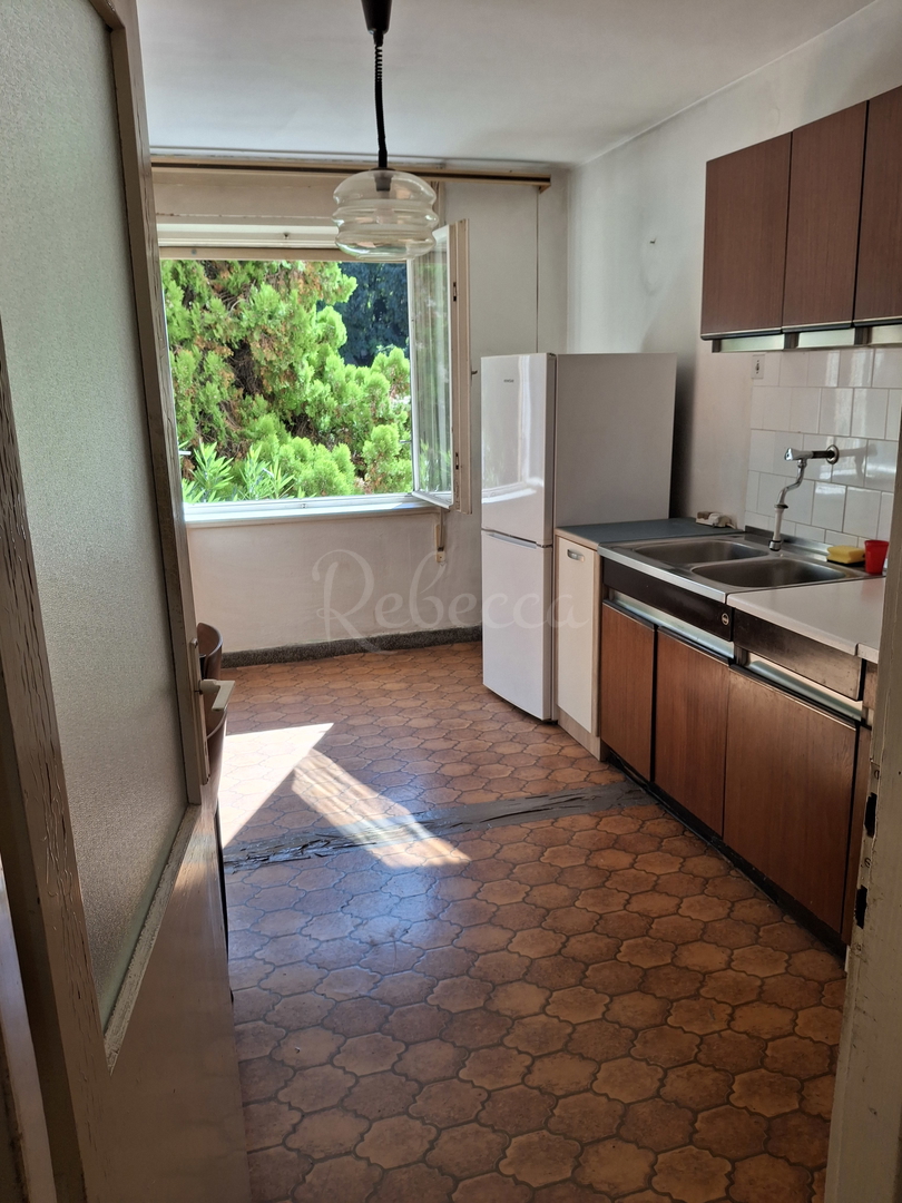 Stan v visokem pritličju, 2 prostora, 58,83 m2, Pula