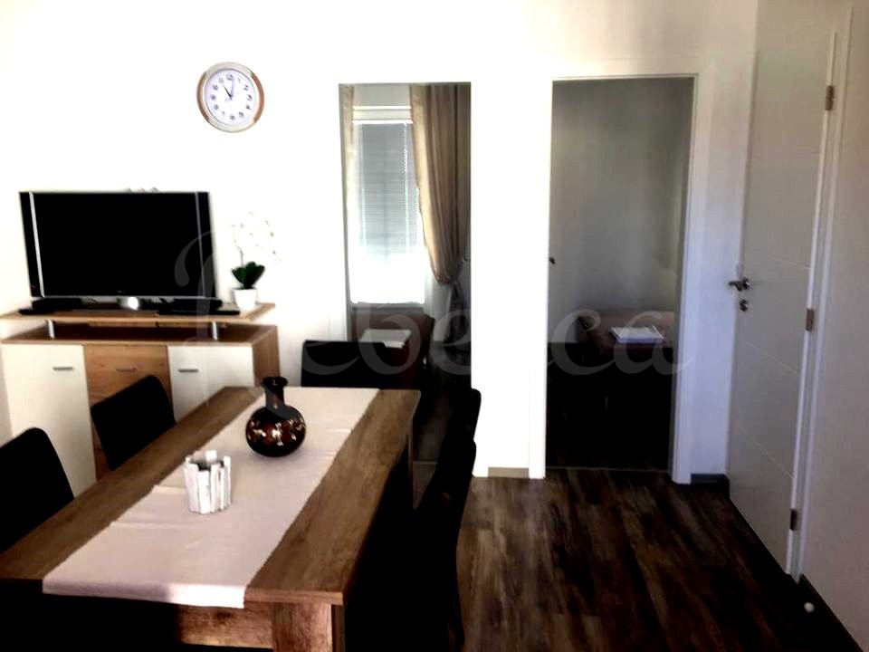 Zadar, Vir, odlična hiša, 7 apartmajev, morje 120 m, južna stran !!!