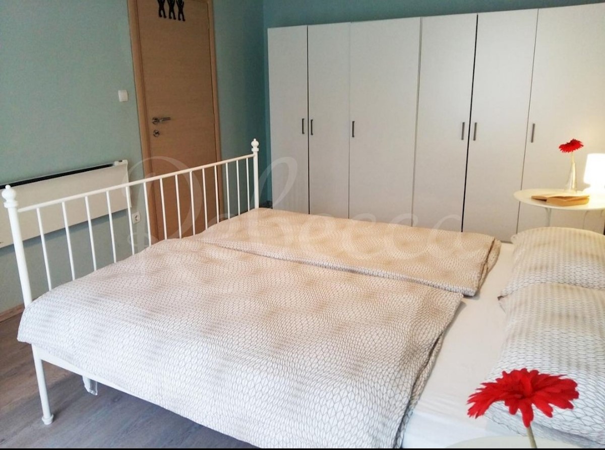 Pula, hiša s štirimi apartmaji