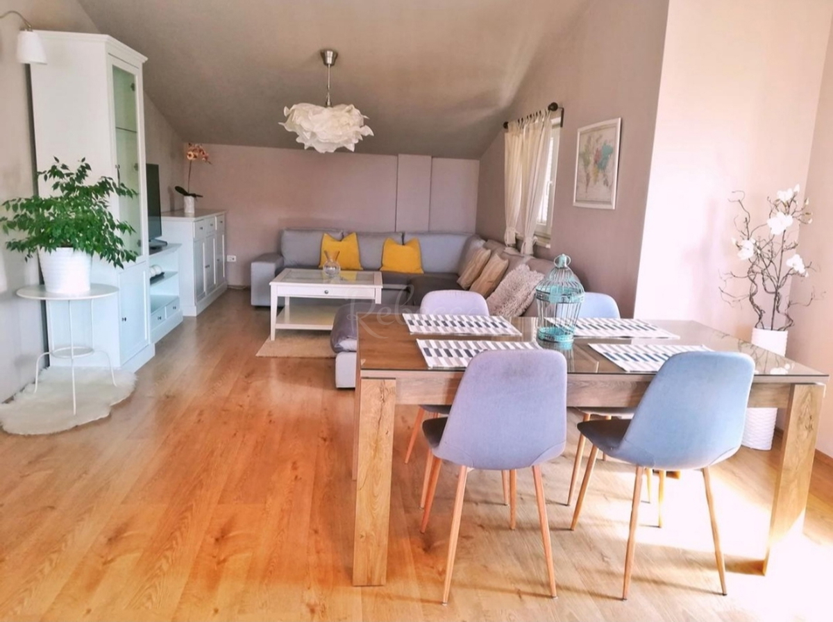 Pula, hiša s štirimi apartmaji