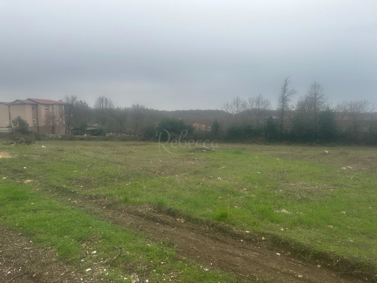 ISTRA, BRTONIGLA, ZAZIDLJIVO ZEMLJIŠČE ZA APARTMAJE, POGLED NA MORJE