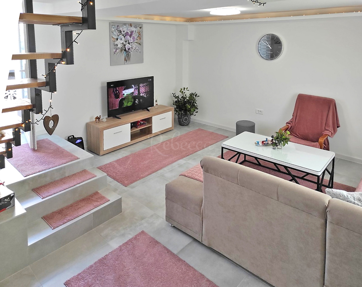 Valtura, istrska kamnita hiša, popolnoma prenovljena