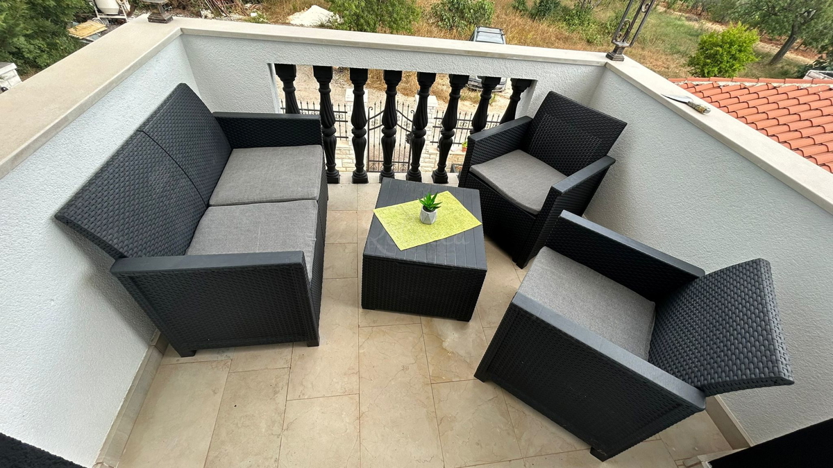 Apartmajska hiša, 240 m2, bazen, Pula