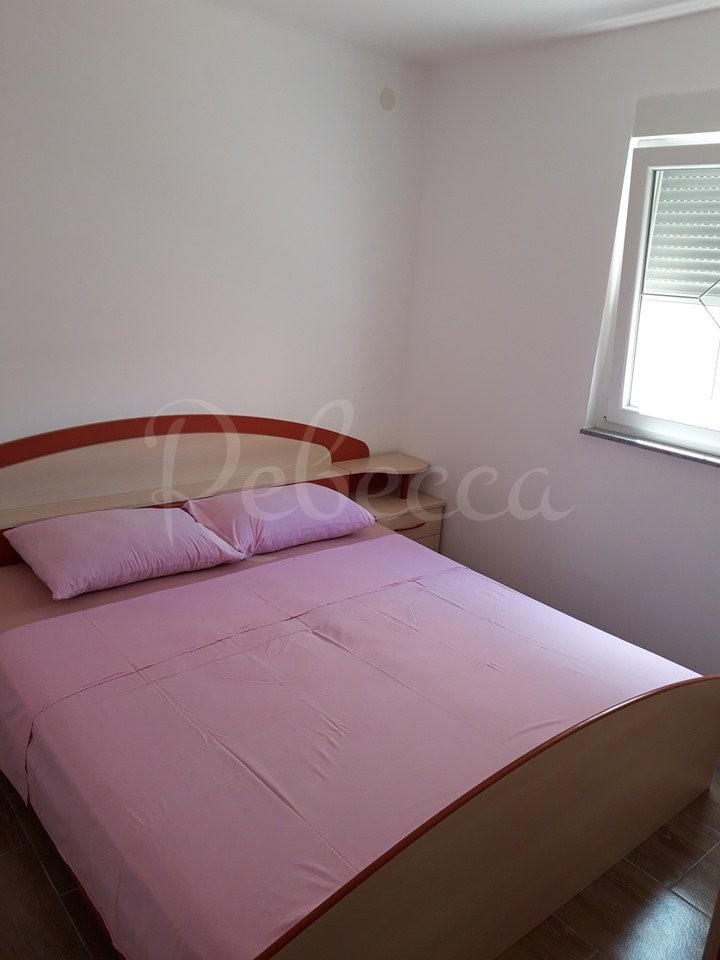 Zadar, Vir, hiša 4 apartmaji, 150m od morja, pogled !!!