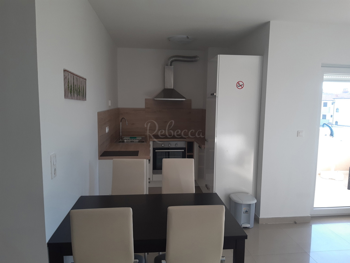 Apartment on the second floor with sea view