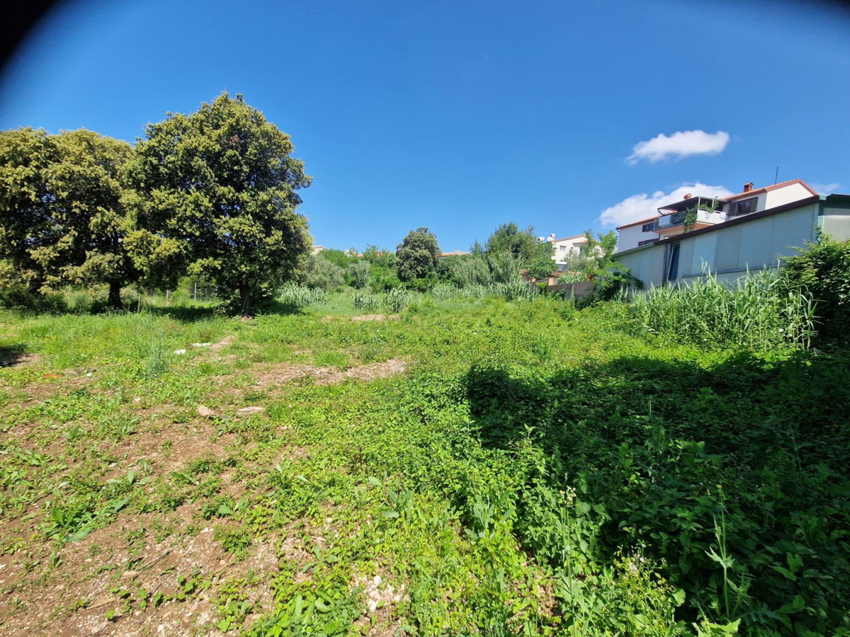 Gradbeno zemljišče z razgledom na morje, 200 m od morja