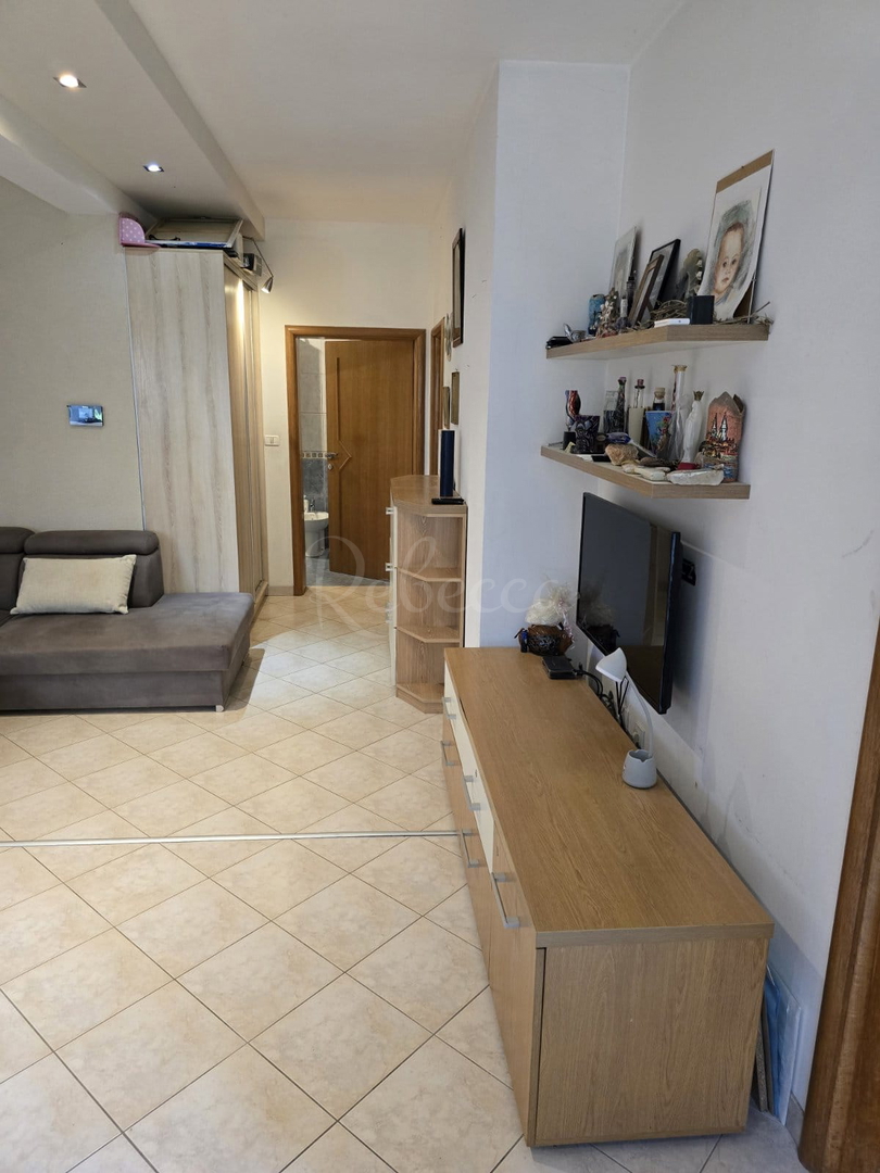 Stanovanje 60 m² s 50 m² dvorišča in 2 parkirnima mestoma - takoj vseljivo!