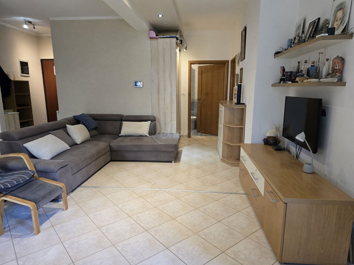 Stanovanje 60 m² s 50 m² dvorišča in 2 parkirnima mestoma - takoj vseljivo!