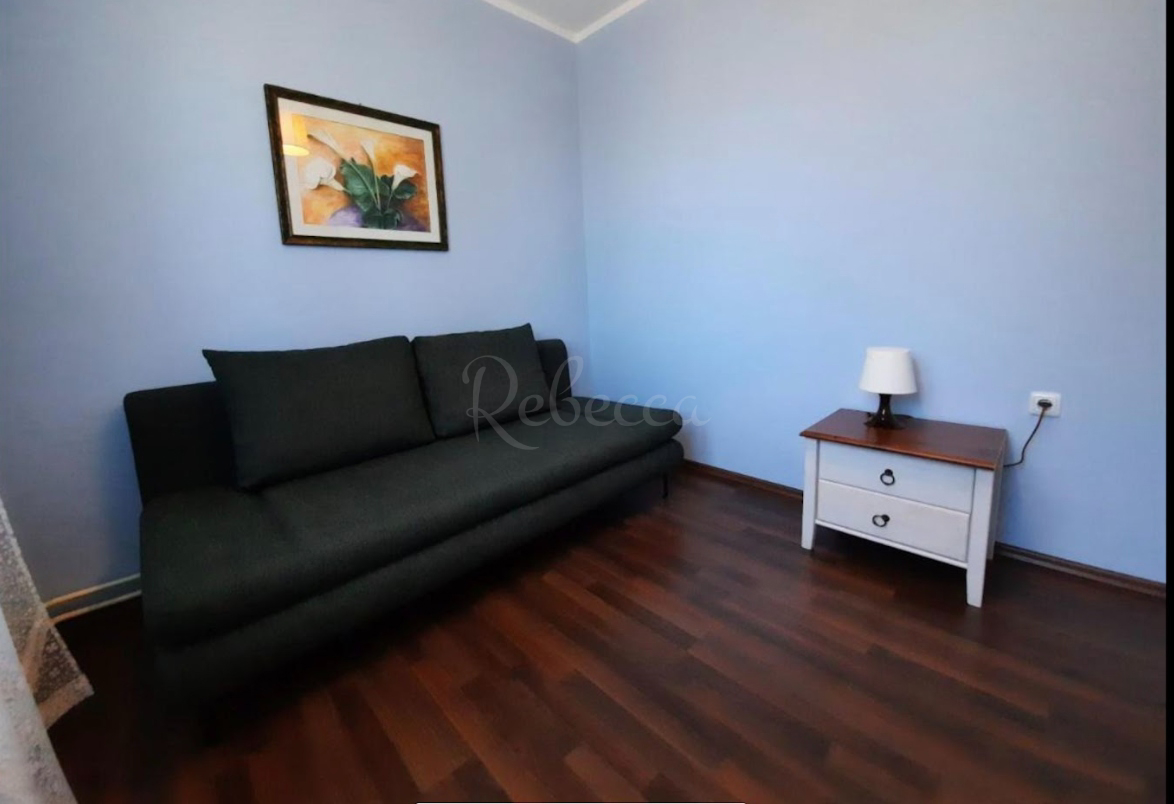 Hiša z 2 apartmajema, 150 m2, blizu morja. Premantura