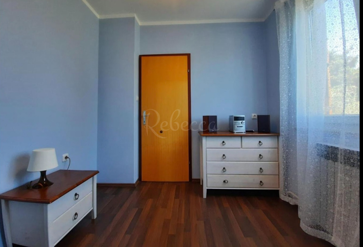 Hiša z 2 apartmajema, 150 m2, blizu morja. Premantura