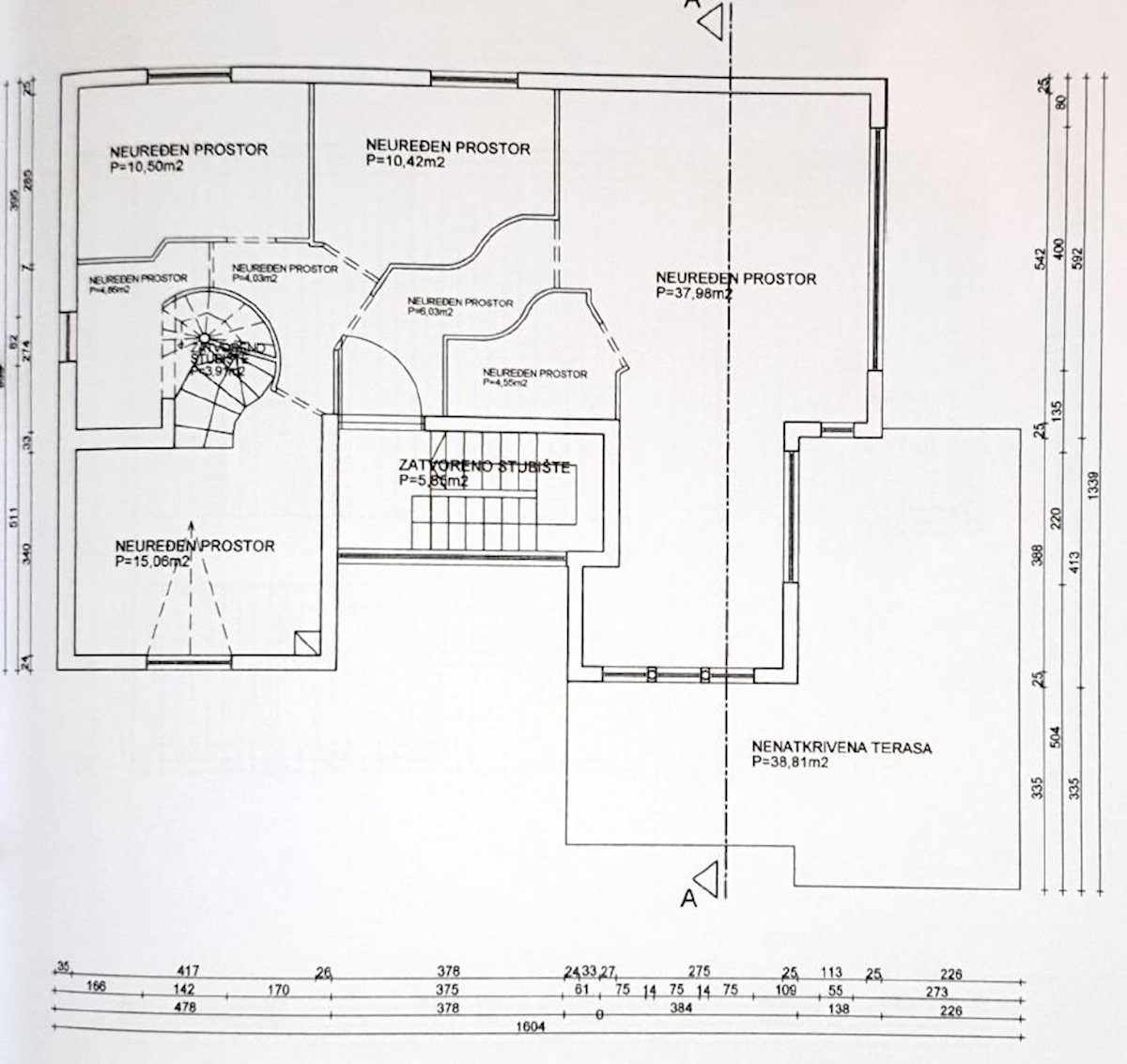 Zadar, Bili Brig, prostorno stanovanje (103,43m2) z garažo, strešno teraso in pogledom na morje, roh-bau