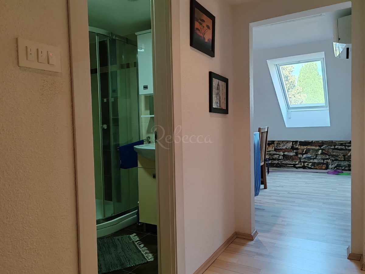 Renoviran stan v središču Pule, velik 66 m2