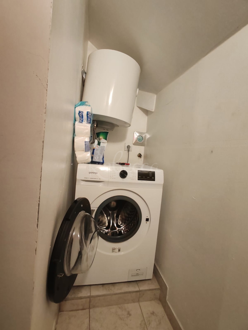 Renoviran stan v središču Pule, velik 66 m2