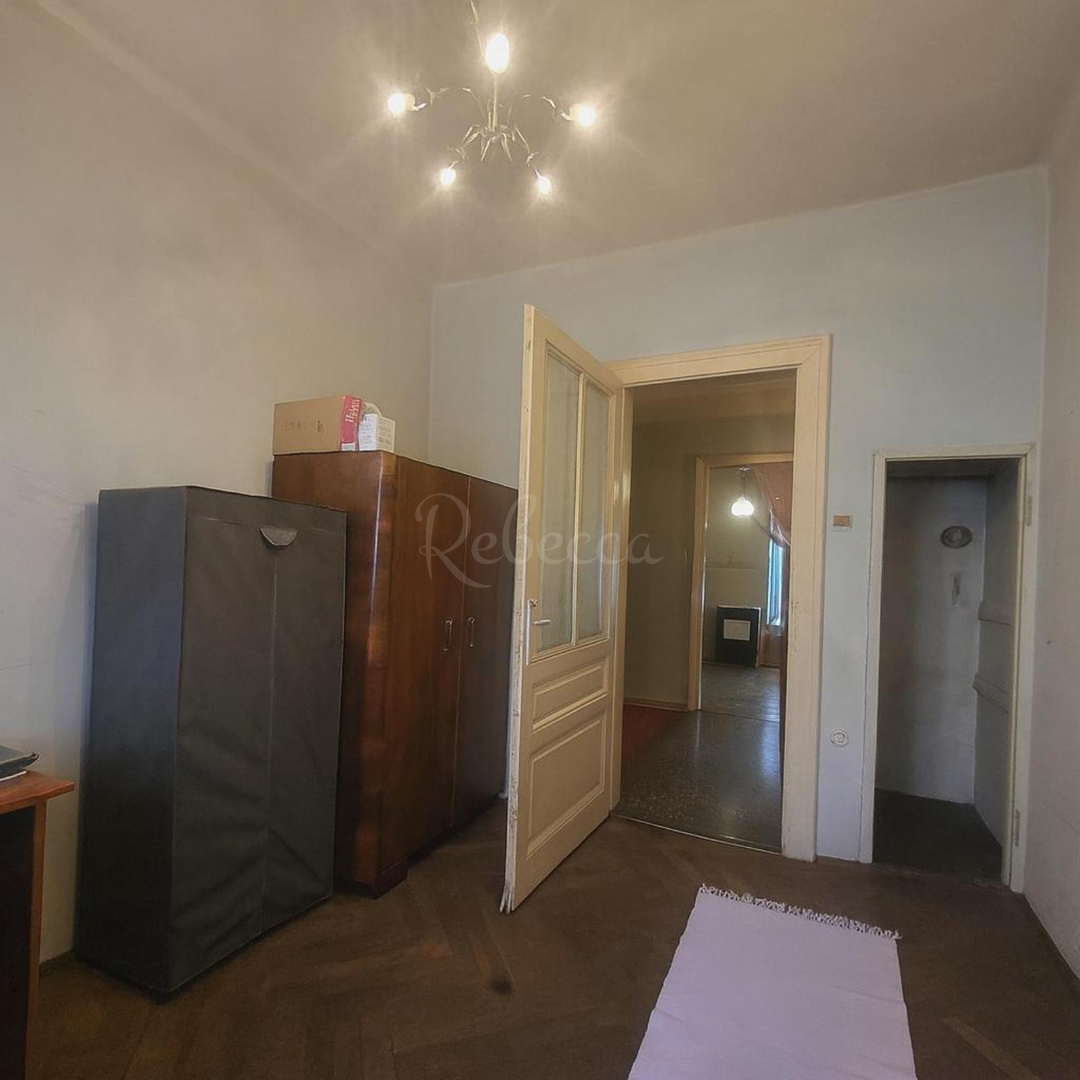 Stanovanje 67 m2, balkon, center, Pula