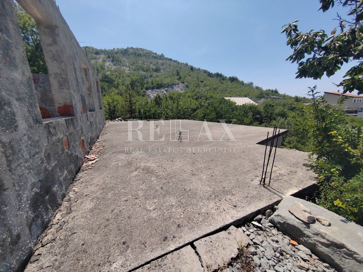 Senj, Lukovo - pričetek gradnje s pogledom na morje