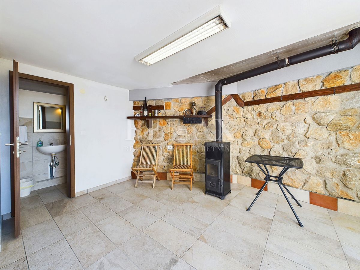 Crikvenica - vila z bazenom in pogledom na morje