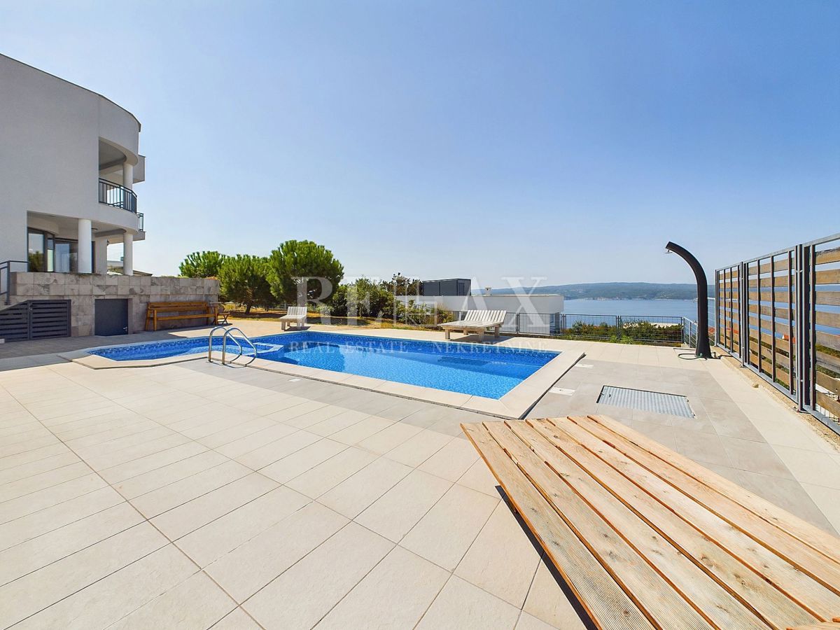 Crikvenica - vila z bazenom in pogledom na morje