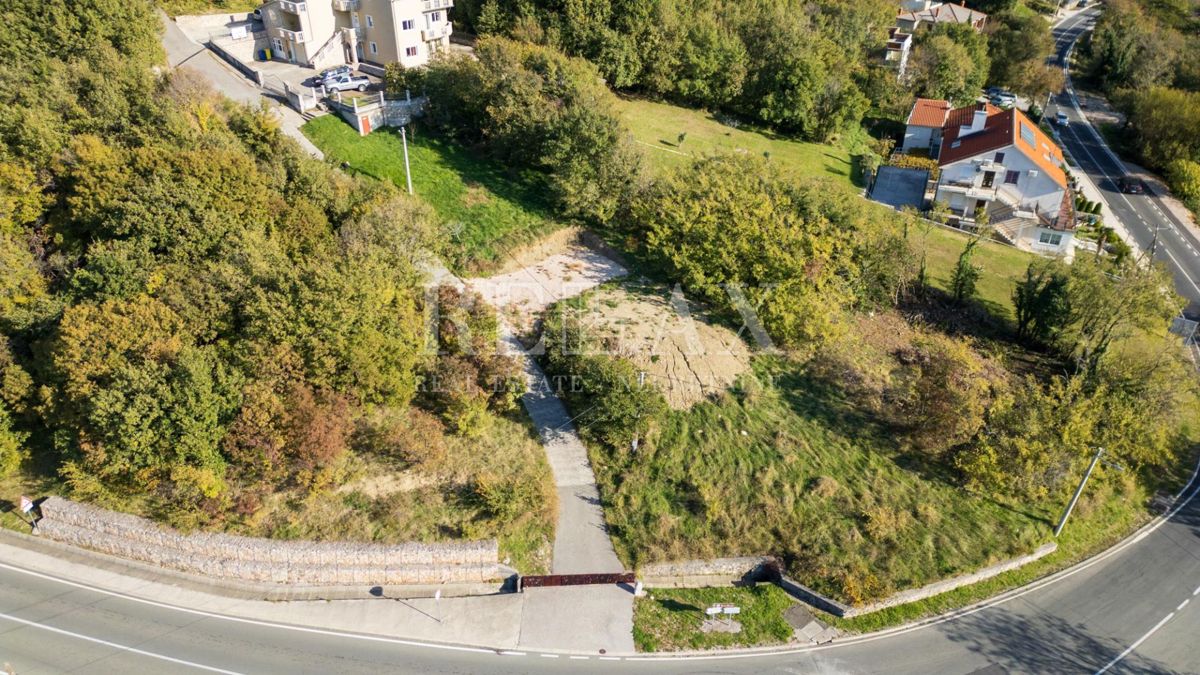Bribir - zazidljivo zemljišče v bližini centra